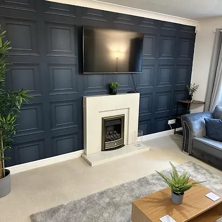 6 Stephenson Way York